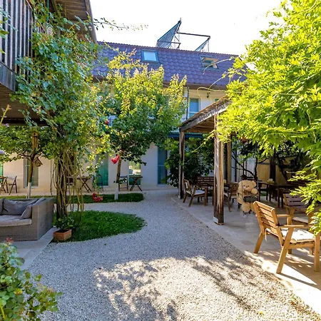 Neata Szálloda Vama Veche